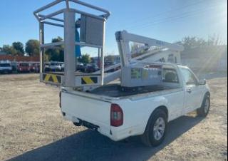 1100 Pick-Up Sky-High Trailer Mounted Articulating Boom Lifts