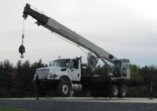 National Crane 1300A crane - load chart, specs & dimensions (2017 - 2026)