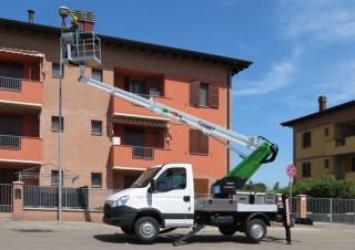 17-12 HQ Comet Truck Mounted Telescopic Boom Lifts