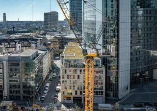 Liebherr 258 HC-L 10/18 Fibre crane - load chart, specs & dimensions (2023 - 2026)