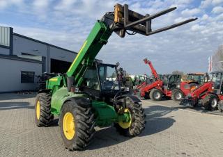 3220 John Deere Telehandler Specs & Dimensions