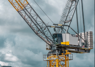 Liebherr 440 HC-L 18/36 crane - load chart, specs & dimensions (2025 - 2026)