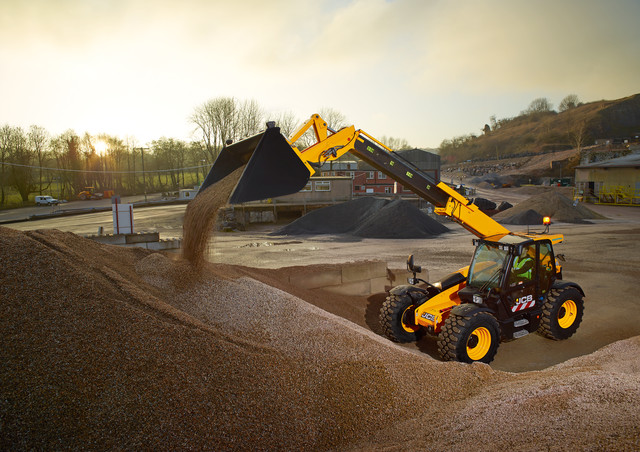 JCB 541-70 Telehandler Specs & Dimensions (2014 - 2021)