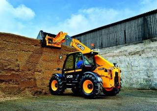 JCB 542-70 Telehandler Specs & Dimensions (2021 - 2026)