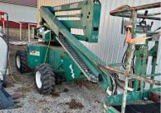 A 42 RT Condor Wheeled Articulating Boom Lifts