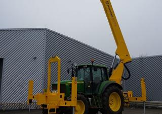 A22-17TR Ascendant Truck Mounted Telescopic Boom Lifts