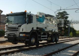 AB 10.5 Combi Barin Trailer Mounted Articulating Boom Lifts
