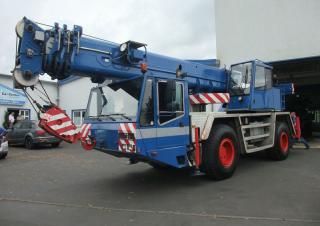 AC 95 (4x4x4) Terex-Demag