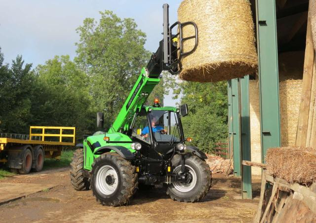 JLG Agrovector 30.6 Telehandler Specs & Dimensions (2016 - 2017)