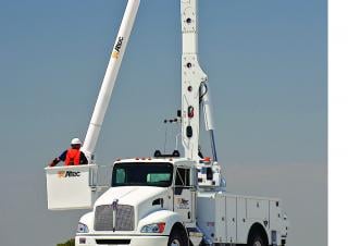 AN55E-OC Altec Trailer Mounted Articulating Boom Lifts