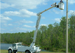 AN60 Altec Trailer Mounted Articulating Boom Lifts