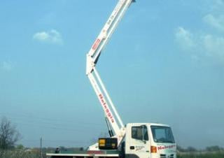 Socage Cheyenne TJ 30 Trailer Mounted Articulating Boom Lifts (2006 - 2010) Specifications & Dimensions
