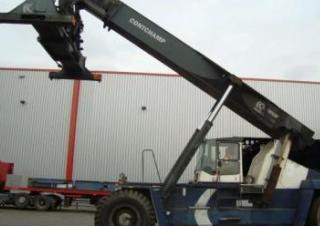 Kalmar DRD450-70S5X Reach Stacker Specs & Dimensions (1996 - 2015)
