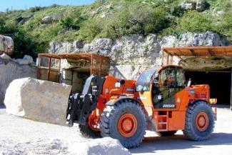 DT160 Doosan Telehandler Specs & Dimensions