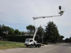 E 240 PX Basic GSR Trailer Mounted Articulating Boom Lifts