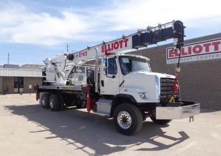 E145 E-Line Elliott Equipment Truck Mounted Telescopic Boom Lifts