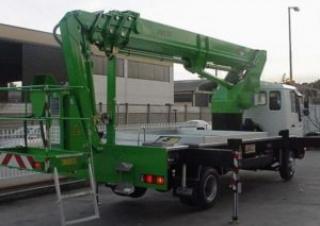 E162TJ Compact GSR Truck Mounted Telescopic Boom Lifts