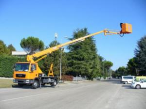 E180TJ Compact GSR Truck Mounted Telescopic Boom Lifts