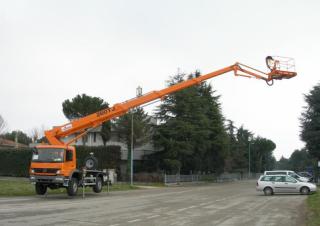 E260TJ Comfort GSR Truck Mounted Telescopic Boom Lifts