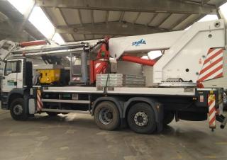 Eagle 4426 Oil & Steel Trailer Mounted Articulating Boom Lifts