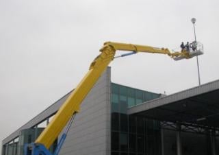 Eagle Phoenix 6232 Oil & Steel Trailer Mounted Articulating Boom Lifts
