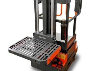 Elevah 5 Move Light Faraone Single Vertical Mast Boom Lifts