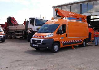 EV130 Easy Lift Truck Mounted Telescopic Boom Lifts