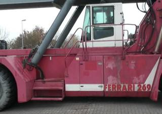 CVS Ferrari 269 PB Reach Stacker Specs & Dimensions (1999 - 2003)