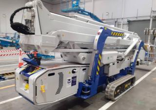 FS 330 Z Vario Falcon Lifts Crawler Articulating Boom Lifts