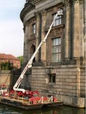 FS 370 C Falcon Lifts Crawler Telescopic Boom Lifts