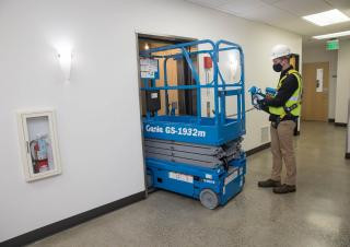 Genie GS-1932m E-Drive Wheeled scissor lifts (2021 - 2026) Specifications & Dimensions