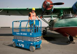 Genie GS-2032 E-Drive Wheeled scissor lifts (2021 - 2023) Specifications & Dimensions