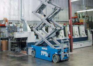 Genie GS-2632 E-Drive Wheeled scissor lifts (2021 - 2026) Specifications & Dimensions