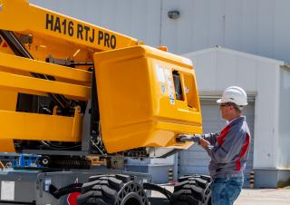 HA46 RTJ PRO Haulotte Wheeled Articulating Boom Lifts