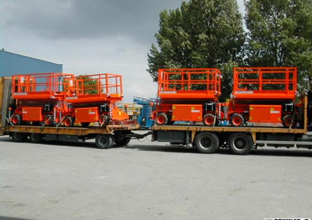 Holland-Lift HL 130 E 16 Wheeled scissor lifts (2014 - 2015) Specifications & Dimensions