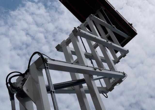 Holland-Lift HL-160 E20 RT Wheeled scissor lifts (2022 - 2026) Specifications & Dimensions