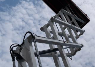 Holland-Lift HL-220 E25 RT Wheeled scissor lifts (2022 - 2026) Specifications & Dimensions
