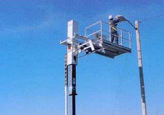 IMPAC - IM-24 Lift-A-Loft Truck Mounted Telescopic Boom Lifts