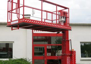 KIB 12/047 T Kreitzler Single Vertical Mast Boom Lifts