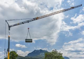 Liebherr L1-32 crane - load chart, specs & dimensions (2019 - 2026)