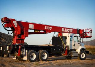 L135 HiReach Elliott Equipment Truck Mounted Telescopic Boom Lifts