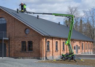 Leguan 190 Avant Tecno Wheeled Articulating Boom Lifts