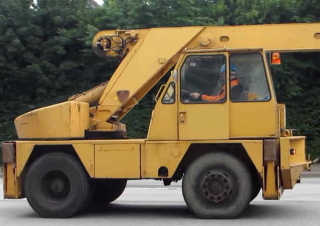 Liebherr LI 1012 crane - load chart, specs & dimensions (1985 - 1995)
