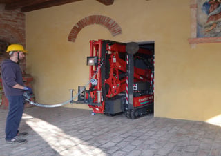 Lightlift 15.70 Performance IIIS MK3 Hinowa Crawler Articulating Boom Lifts