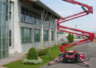 Lightlift 19.65 IIIS Hinowa Crawler Articulating Boom Lifts