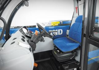 LM 7.35 New Holland Telehandler Specs & Dimensions