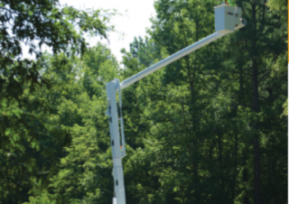 LR760 Altec Trailer Mounted Articulating Boom Lifts