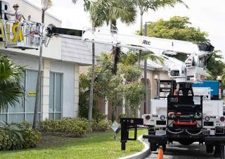 Altec LS49 Truck Mounted Telescopic Boom Lifts (2023 - 2026) Specifications & Dimensions