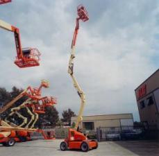 JLG M450AJ Wheeled Articulating Boom Lifts (1999 - 2020) Specifications & Dimensions