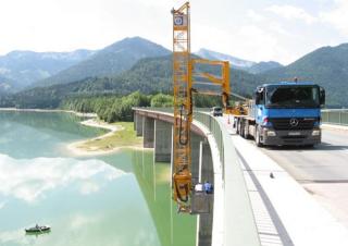 MBI 140-1,4/S Moog Trailer Mounted Articulating Boom Lifts